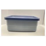 Rubbermaid Roughneck 10 Gallon Storage Tote Blue