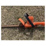 Black & Decker 16" Deluxe Hedge Trimmer Electric