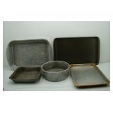 Baking Pans: Baker