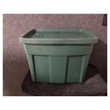 Rubbermaid 18 Gallon Storage Box Green