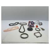 Miscellaneous Lot of Jewelry: Necklaces Bracelets