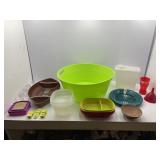 Miscellaneous Lot of Plastic Ware