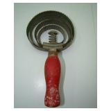 Horse Curry Comb Red Handle