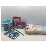 Disney Frozen Lot: Throw Blanket Light Wand Pencil