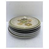 Miscellaneous Lot of Dinner Plates