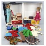 2 vintage Barbies with case and accessories, case