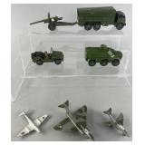 6 vintage military Dinky Toys: No. 622 10-Ton