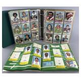 Approx: 955 vintage Topps football cards ca.