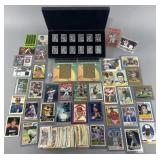 Group of baseball cards & collectibles: 3-D