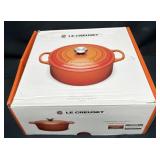 (Broken!)  Le Creuset Signature Round Dutch Oven