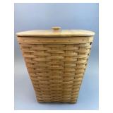 Medium Waste Basket w Protector & Woodcrafts Lid