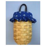 Small Gatehouse Basket w Liner & Protector -