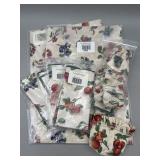 Fruit Medley Fabric Grouping w 4 Placemats (New),