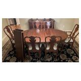 Dining room table and set of 6 chairs