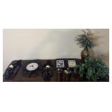 Group of decorative accessories, clock