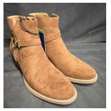 White Mountain Womenï¿½s Size 7.5 Ankle Boots