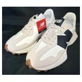 New Balance Womenï¿½s Size 6.5 Lifestyle Sneakers