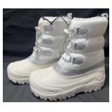 Youth snow boots, size 3