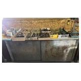 Metal cabinet with 2 sliding drawers and 2