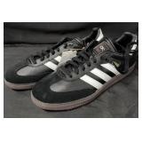 Adidas Menï¿½s Size 8 Samba Sneakers