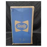 Sealy Queen size 1.5' Mattress Topper