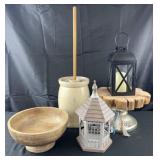 Group of decorative accessories, butter churn,