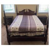 Bassett Queen Head/Foot board and matching side