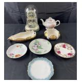 Group of decorated porcelain, Waltham ceremony