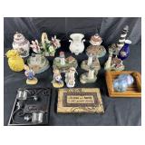 Group of decorative accessories: lighthouses,