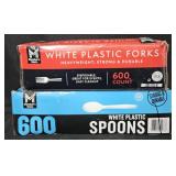 Plastic forks 600 count. Plastic spoons 600 count