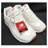 New Balance Women's Size 6 Classics Sneakers