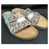 Mountain Sole Women's Size 9 Double Buckle
