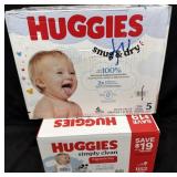 136ct. Box of Huggies Snug & Dry Size 5 Diapers