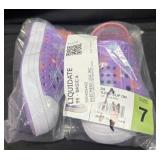 Kidï¿½s Size 7 Molded Slip Ons