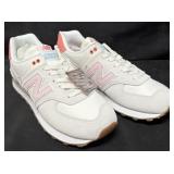 New Balance Womenï¿½s Size 8.5 Classic Sneakers