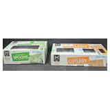 Clear plastic spoons 300 count. Clear plastic