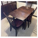Drop leaf dining table and 4 chairs, 48ï¿½ x 30ï¿½ x