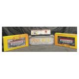 Rail King Die-Cast Reefer car & 2 War Bonds