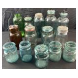 14 antique and vintage jars, 5ï¿½-10ï¿½ high