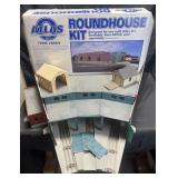 Atlas Roundhouse kit, #6904 with original box