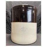 6-gallon Robinson Ransbottom stoneware crock