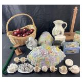 Group of decorative accessories, basket with