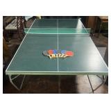 Collapsible ping pong table with net, paddles and