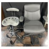 2 swivel chairs with adjustable height, 34'-38'