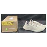 Women's size W6 allbirds shoes