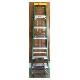 7ï¿½ Davidson fiberglass ladder & step stool