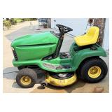 John Deere LT156 42' Riding Lawnmower