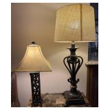 2 table lamps, 22ï¿½-32ï¿½ high