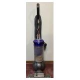 Dyson DC 41 animal vacuum cleaner, turns on and
