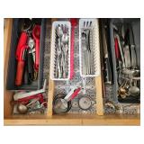 Kitchen Utensils & Cutlery w/ Measuring Tools